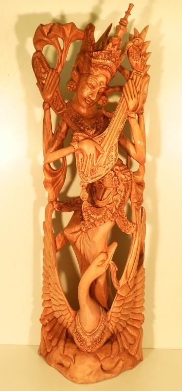 Statua Saraswati in legno<br>H 100<br>390,00 CHF